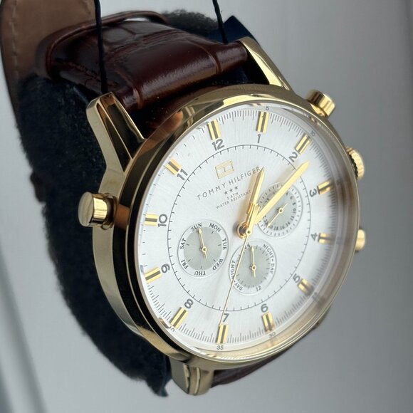 Tommy Hilfiger Watch - Picture 1 of 10